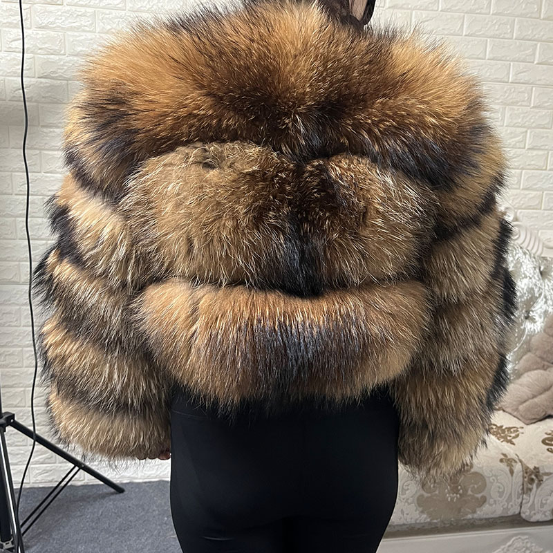 حجم كبير بلايز البني الفراء Ma - مراجعة Winter Clothing Essentials وسعره