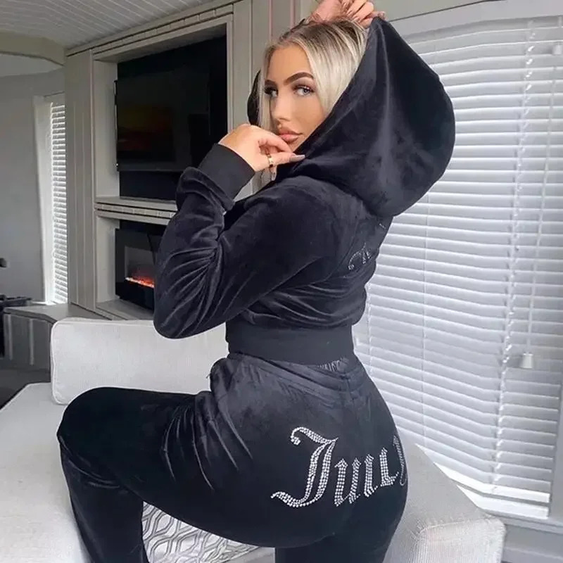 بدلة رياضية شتوية جديدة لعام 2 - مراجعة Winter Clothing Ladies وسعره