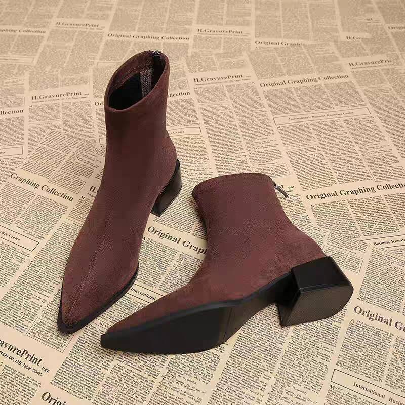 أحذية نسائية جديدة بكعب منخفض، - مراجعة Winter Clothing Ladies وسعره